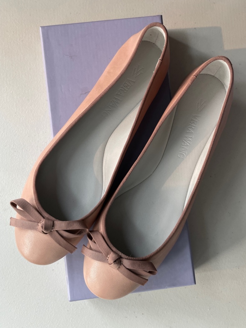 Vera Wang Laetitia Pink with mocha trim ballet Flats with Bow Trim NWT